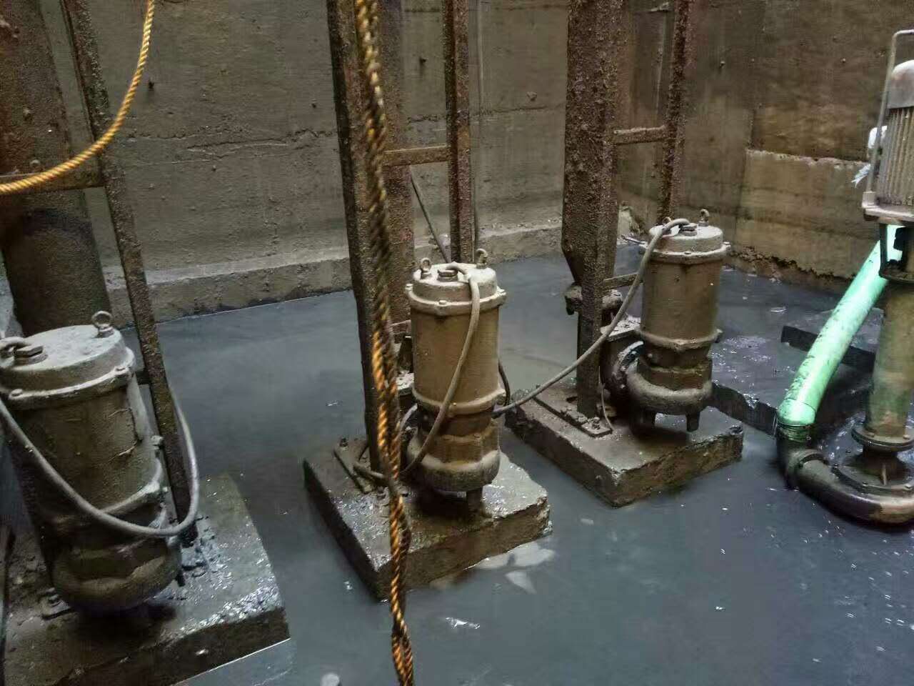 通榆污水池清理